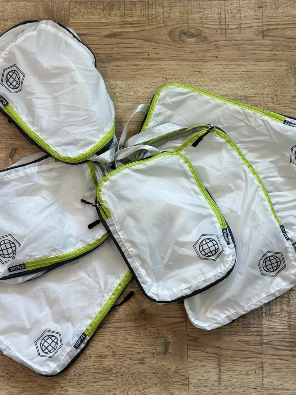White Packing Cube Set with Lime Zippers